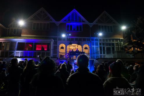 Special Outdoor Stage for Bathroom Acoustics