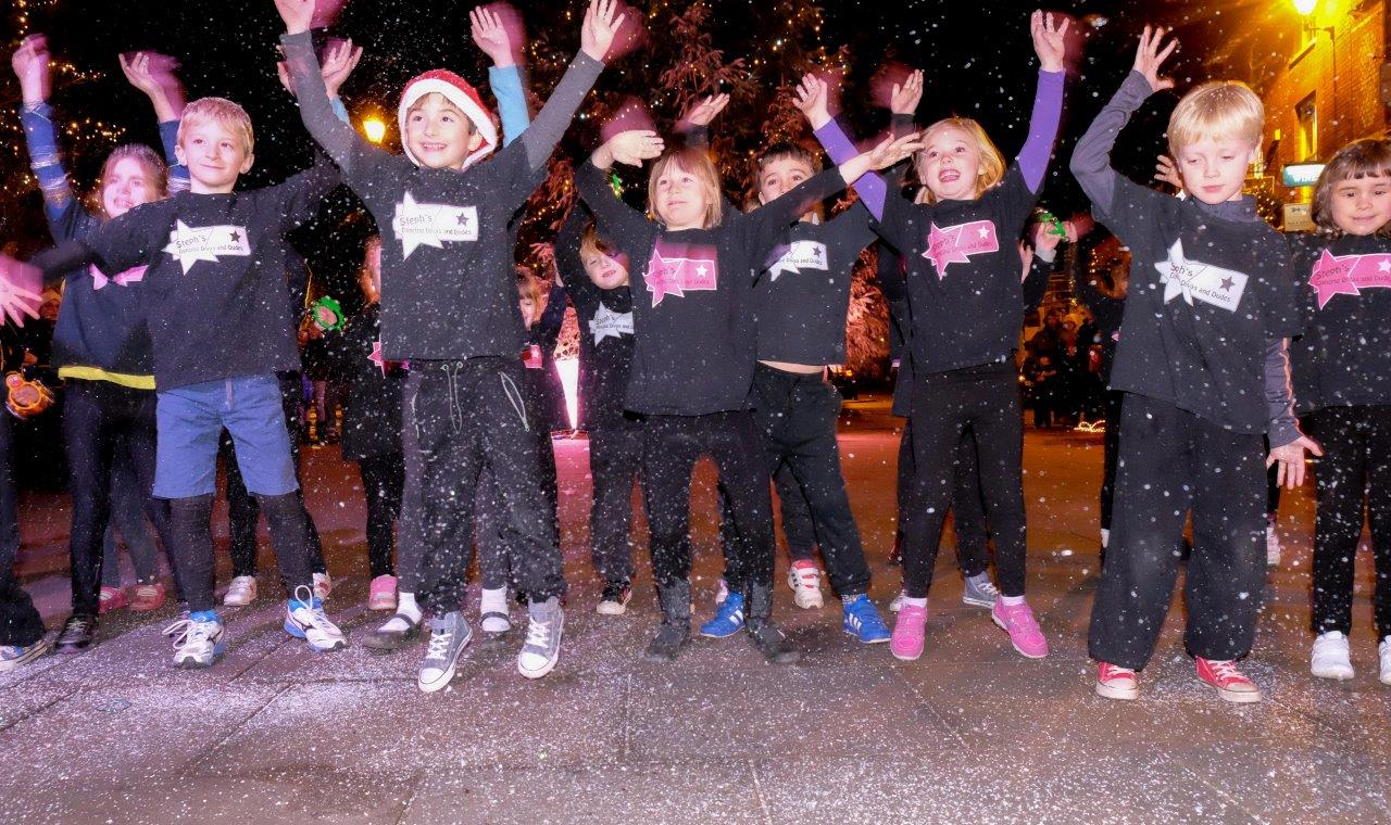 Rupert House give a lesson in song and dance with Steph�s Divas & Dudes